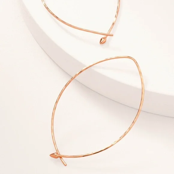 ::Stella & Dot🌹⚜️[ROSEGOLD] Large Hammered Hoops - Retired - Picture 2 of 6